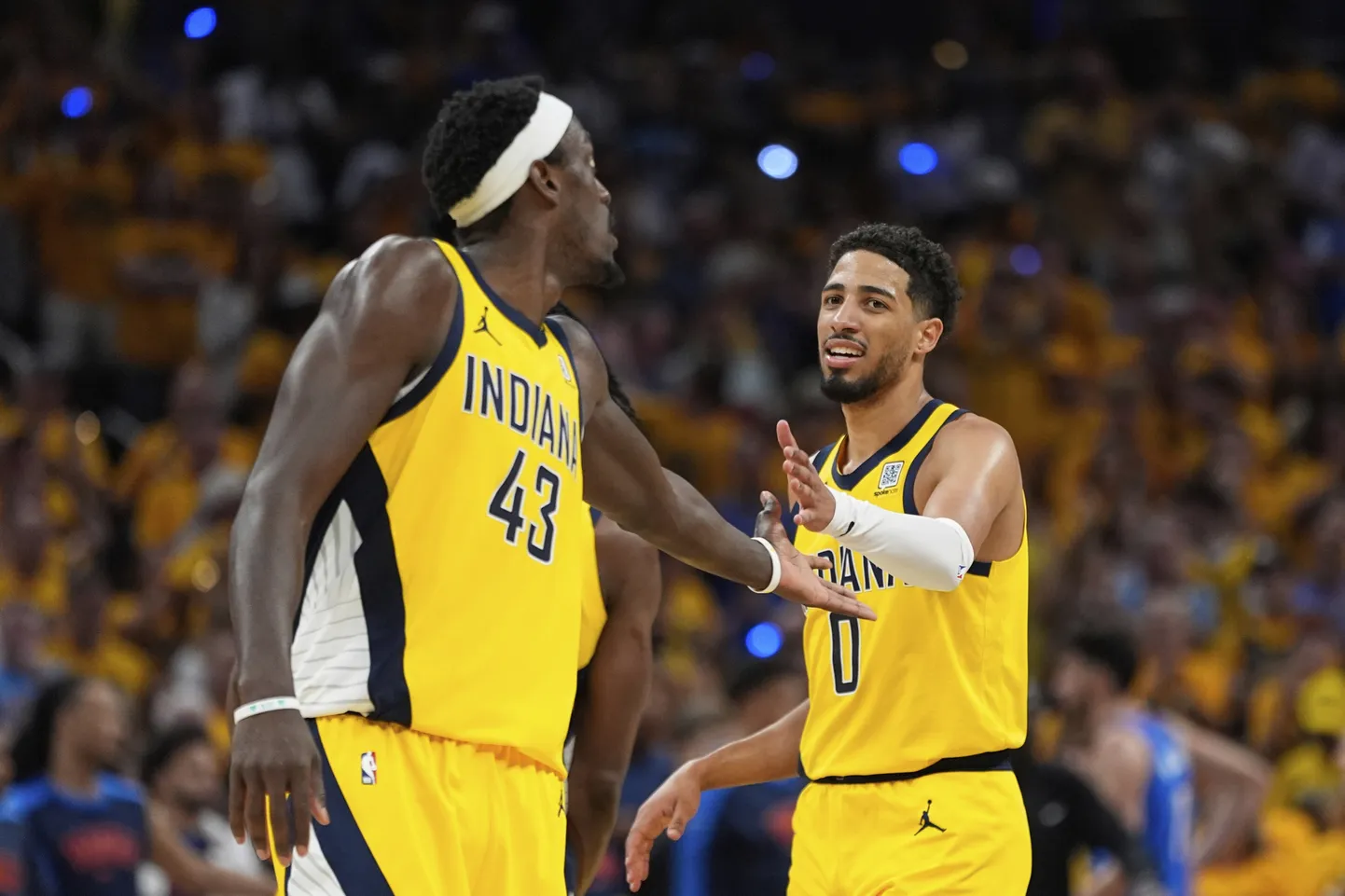 NBA spēlētāji Paskāls Siakams un Tairīss Halibērtons