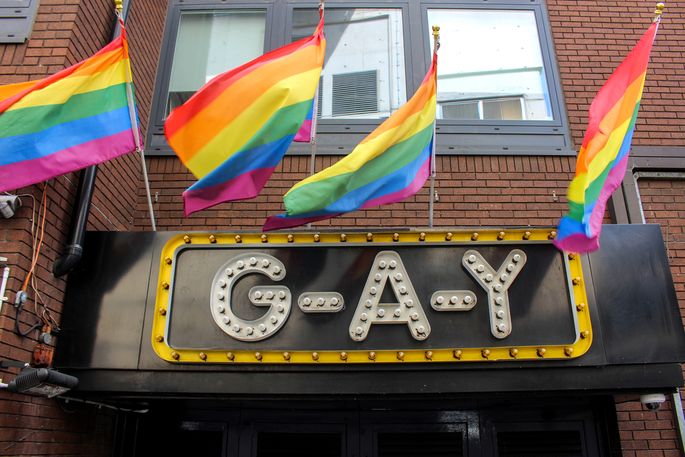 Как выживает крымский гей-клуб (видео)