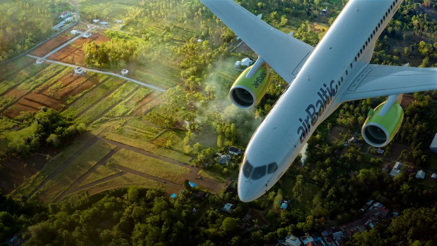 airBalticu lennuk Bombardier CS300