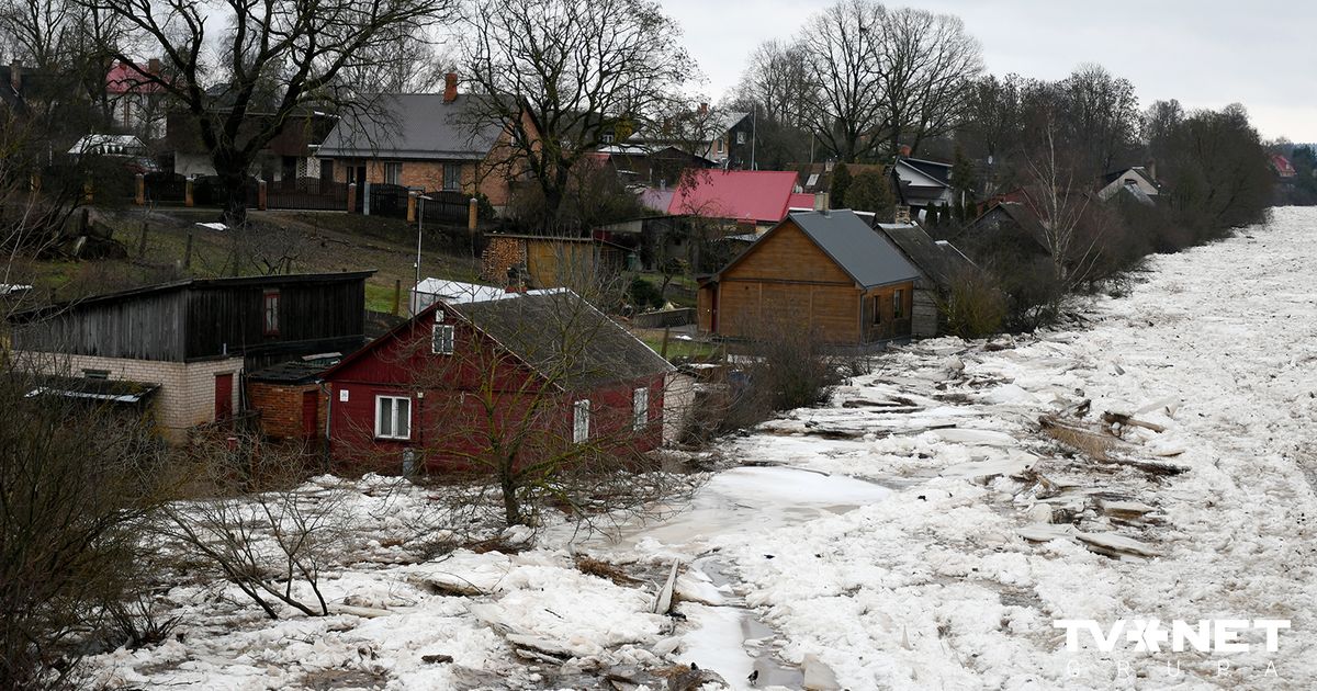 PLŪDI JĒKABPILĪ Ūdens līmenis Daugavā krities par aptuveni 70 centimetriem