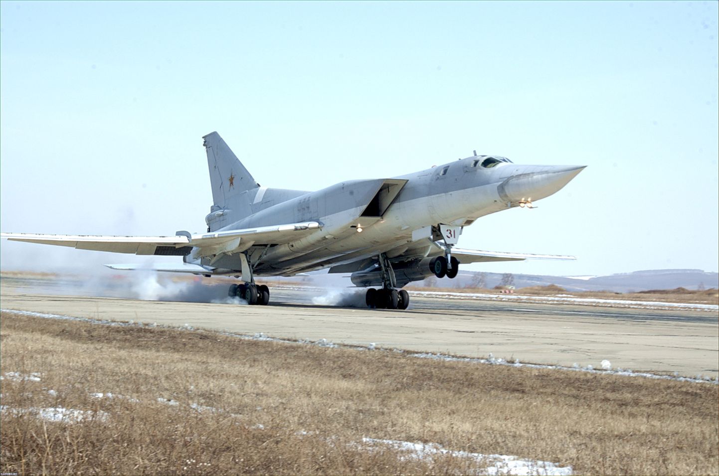 Tartus baseerunud pommitaja Tu-22. Foto on illustratiivne.