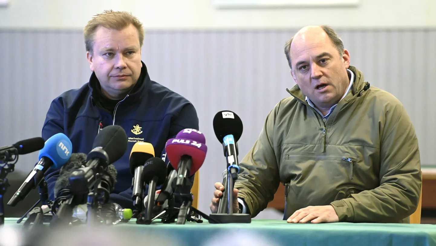 Soome kaitseminister Antti Kaikkonen ja tema Briti kolleg Ben Wallace kohtumisel Soomes.