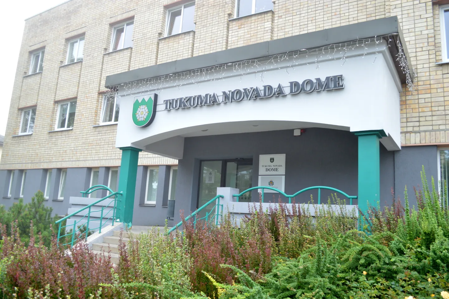 Tukuma novada domes ēka.