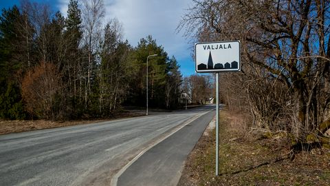 Valjala laste teekond maalinnale teeb kohalikele muret