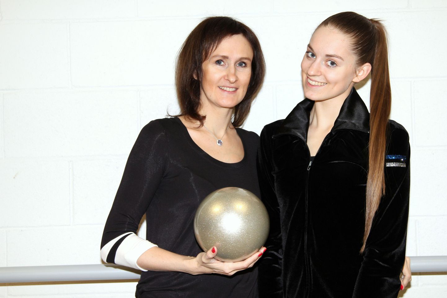 Miss Valentine'i peakorraldaja Janika Mölder koos tütre Carmel Kallemaaga.
