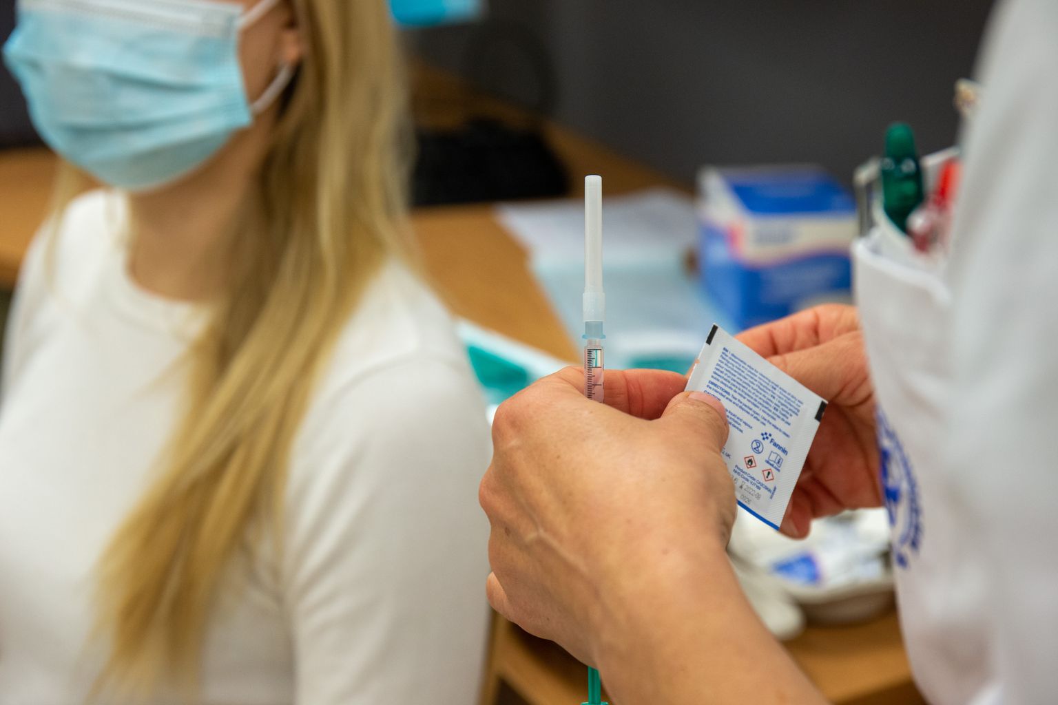 Vaktsineerimine Tartu ülikooli kliinikumis.