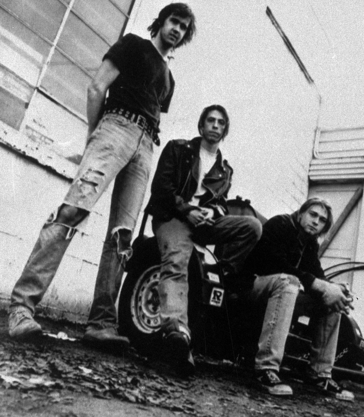 Krist Novoselic, David Grohl ja Kurt Cobain Nirvanast.