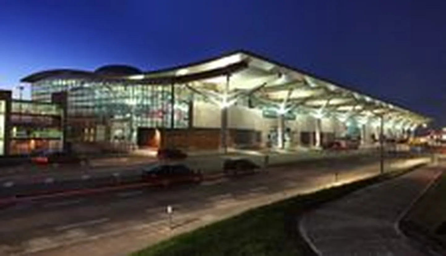 Терминал аэропорта Корка.