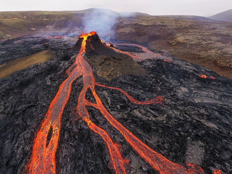 Islandi Fagradalsfjälli vulkaan ja laavavool
