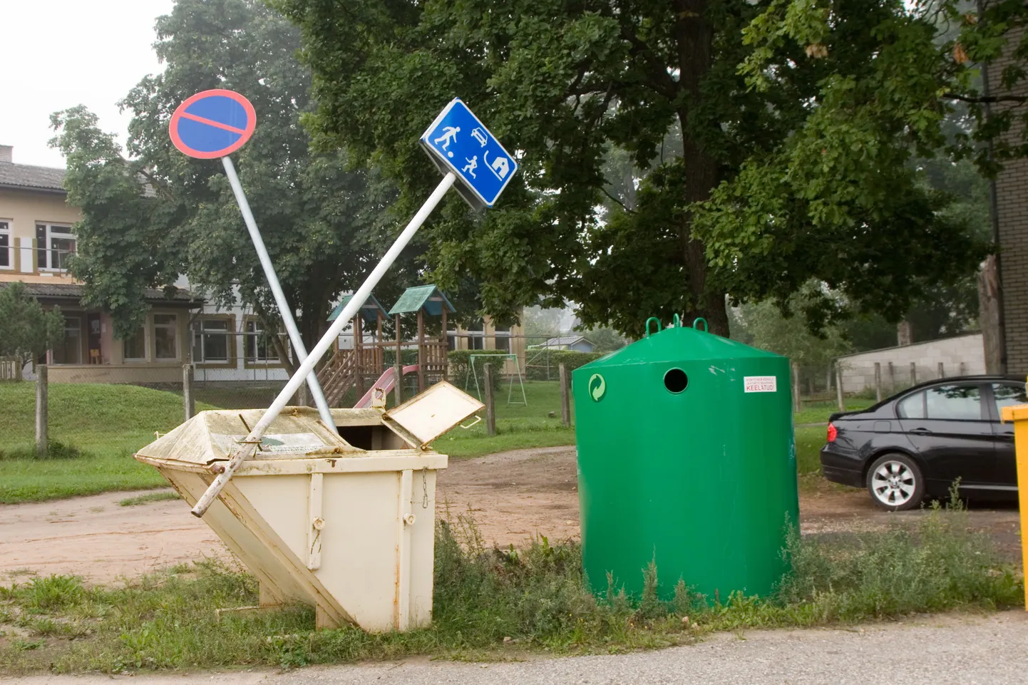 Hommik tõi päevavalgele huligaansuse.
