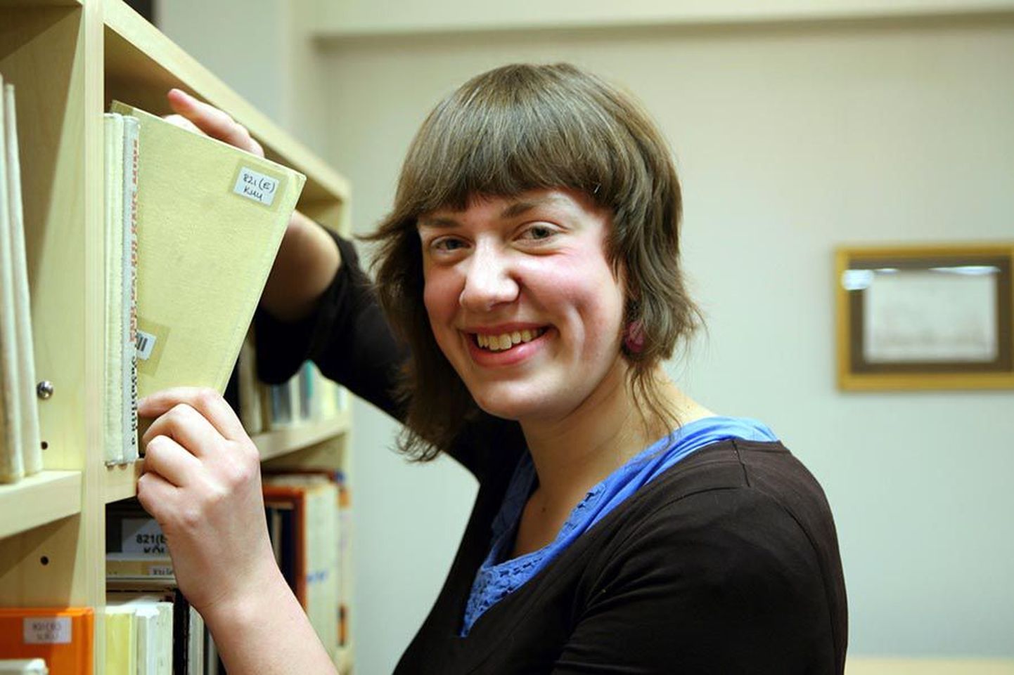 Kunstnikudiplomiga Helen Kena leidis oma tõelise kutsumuse Viljandi kultuuriakadeemias raamatukogundust õppides.