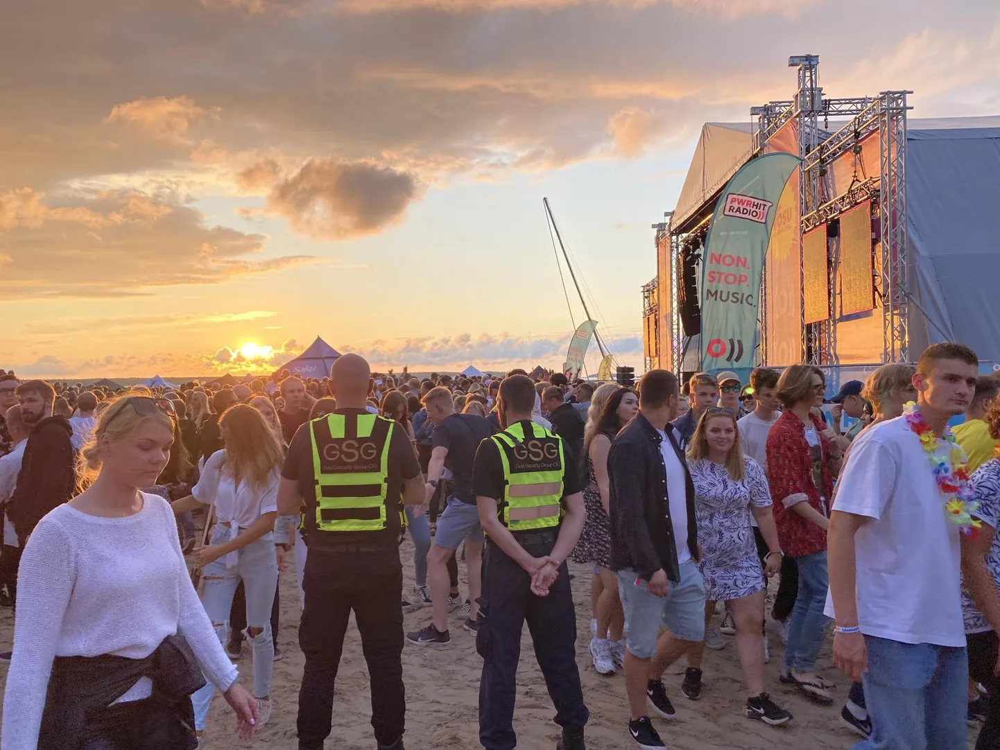 Võsu rannafestivalil tuli politseil tegeleda enam kui saja alkoholi tarvitanud alaealisega.