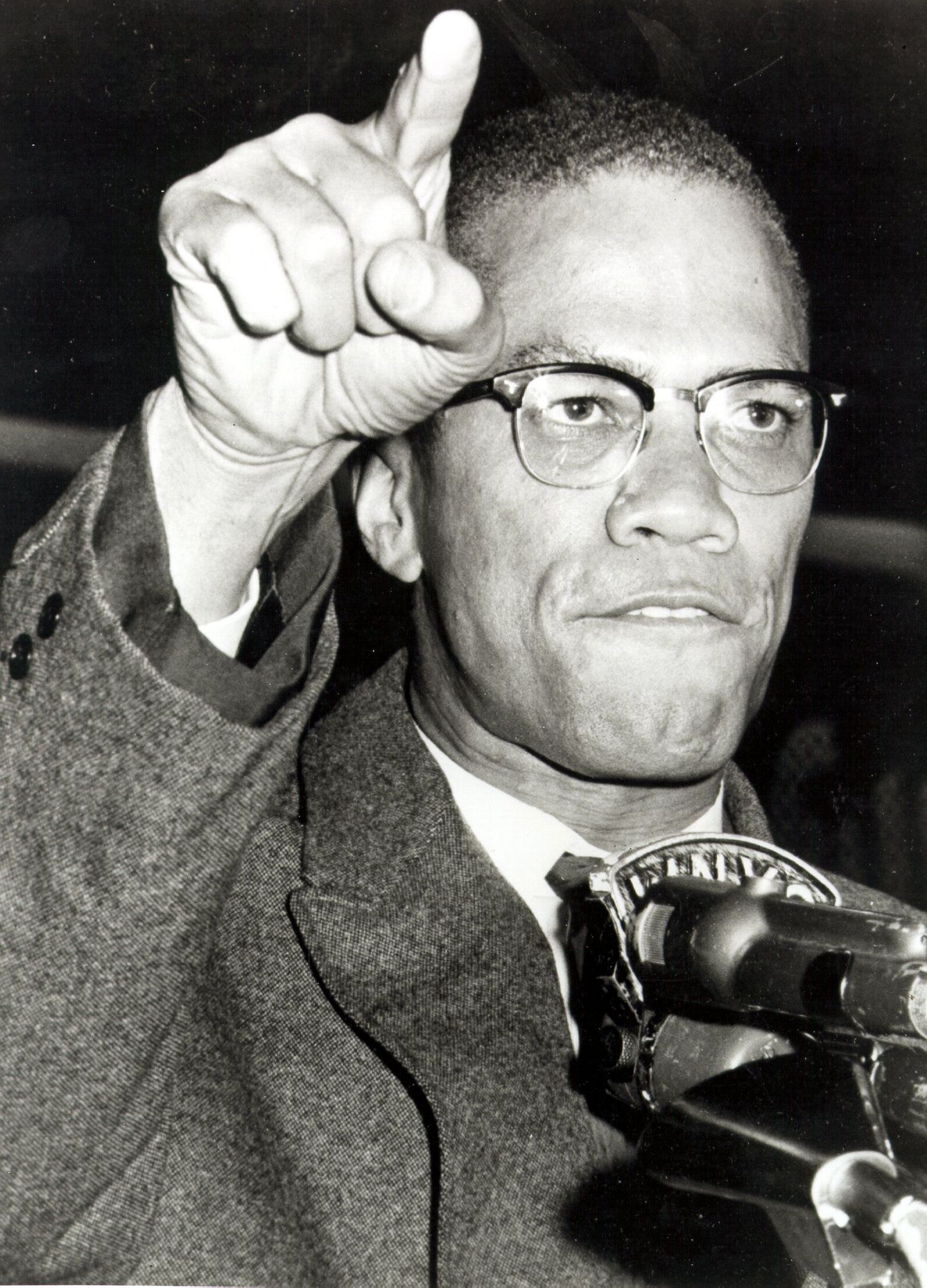 Malcolm X 1963. aastal Harlemis kõnet pidamas.