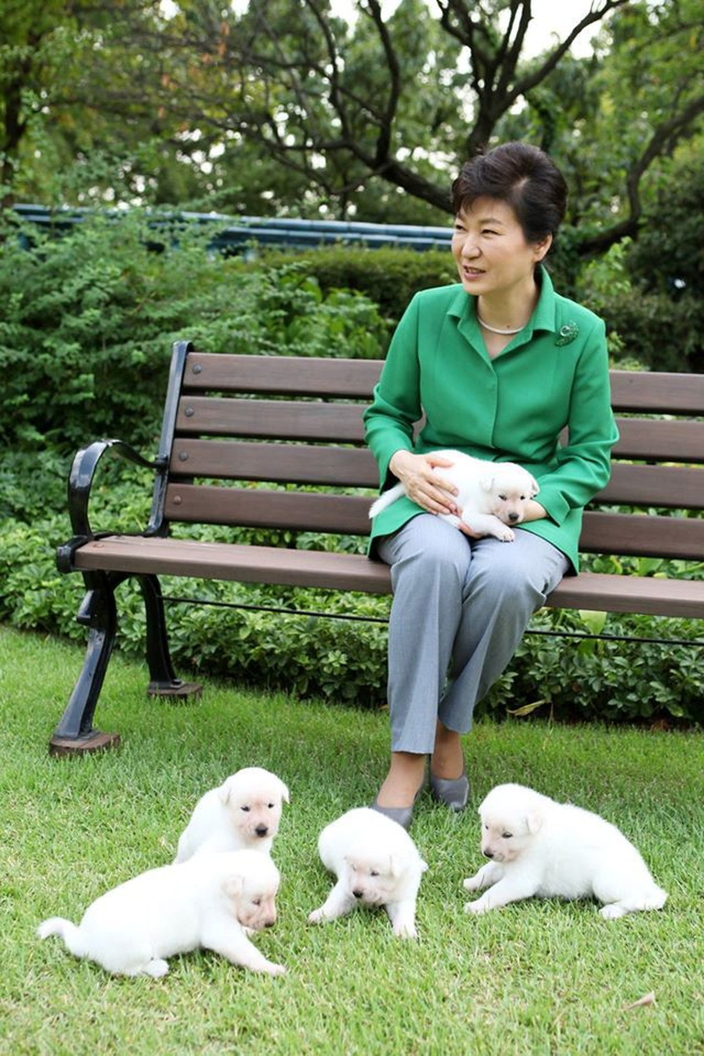 Lõuna-Korea tagandatud president Park Geun-hye peab prokuratuuris oma tegevusest aru andma.