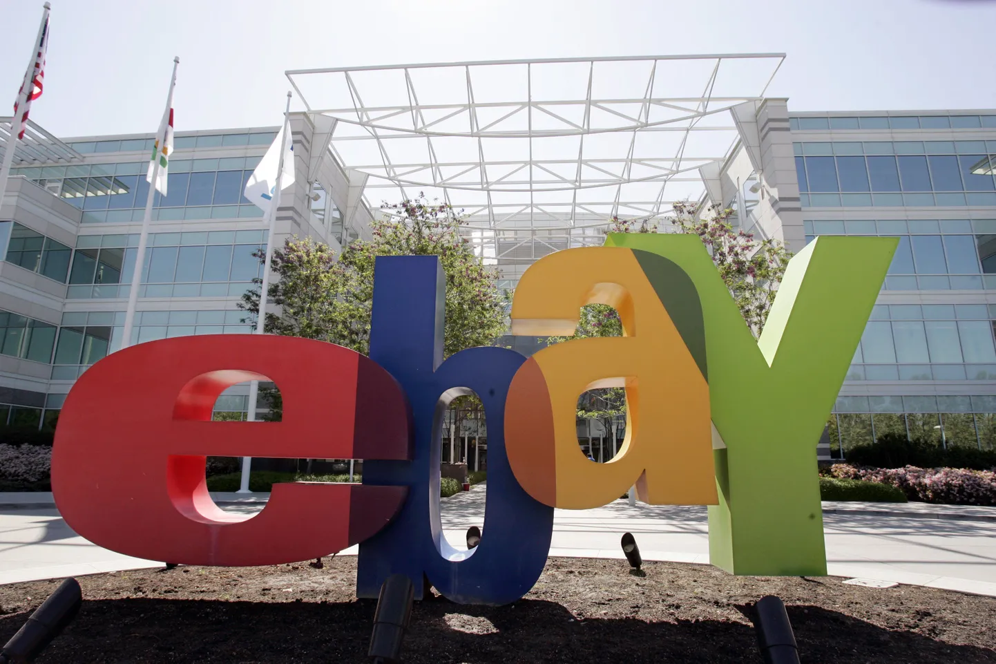 Skye'i praeguse omaniku Ebay esiandus San Johes