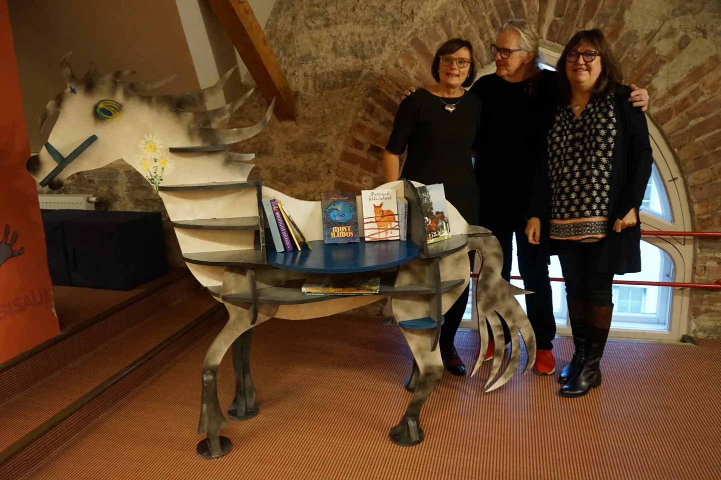 Soome kunstniku Orveli hobune lastekirjaduse keskuses