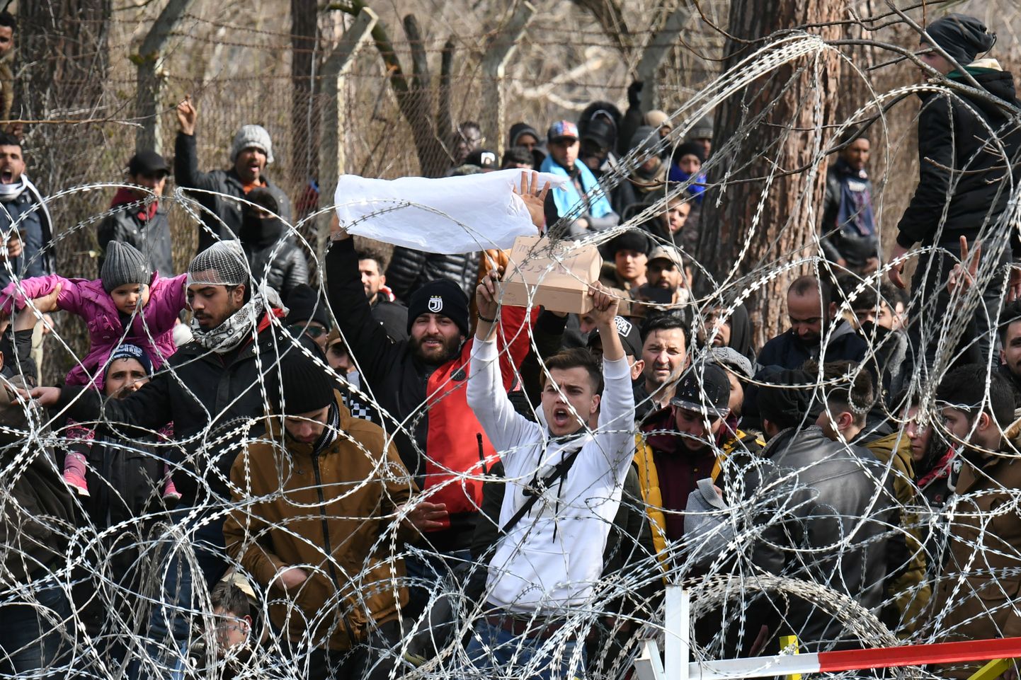 Türgi-Kreeka piirile kogunenud migrandid ja põgenikud.