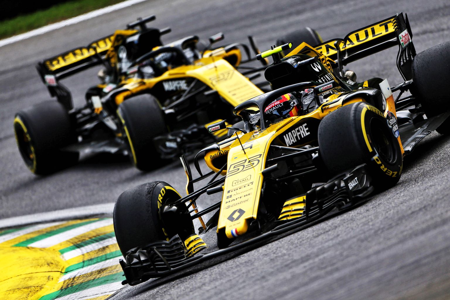 Renault liigub küll suure kolmiku kannul, ent jääb neist praegu siiski veel kõvasti maha.