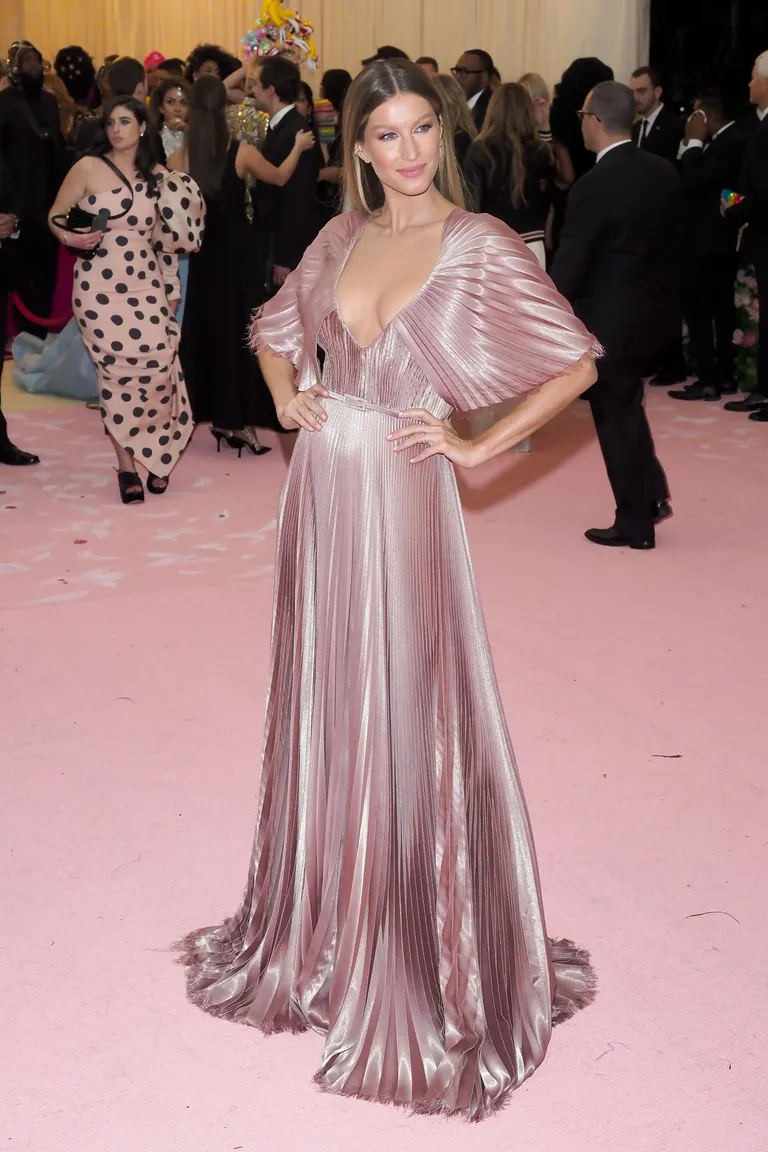 Жизель Бюндхен. Met Gala 2019.