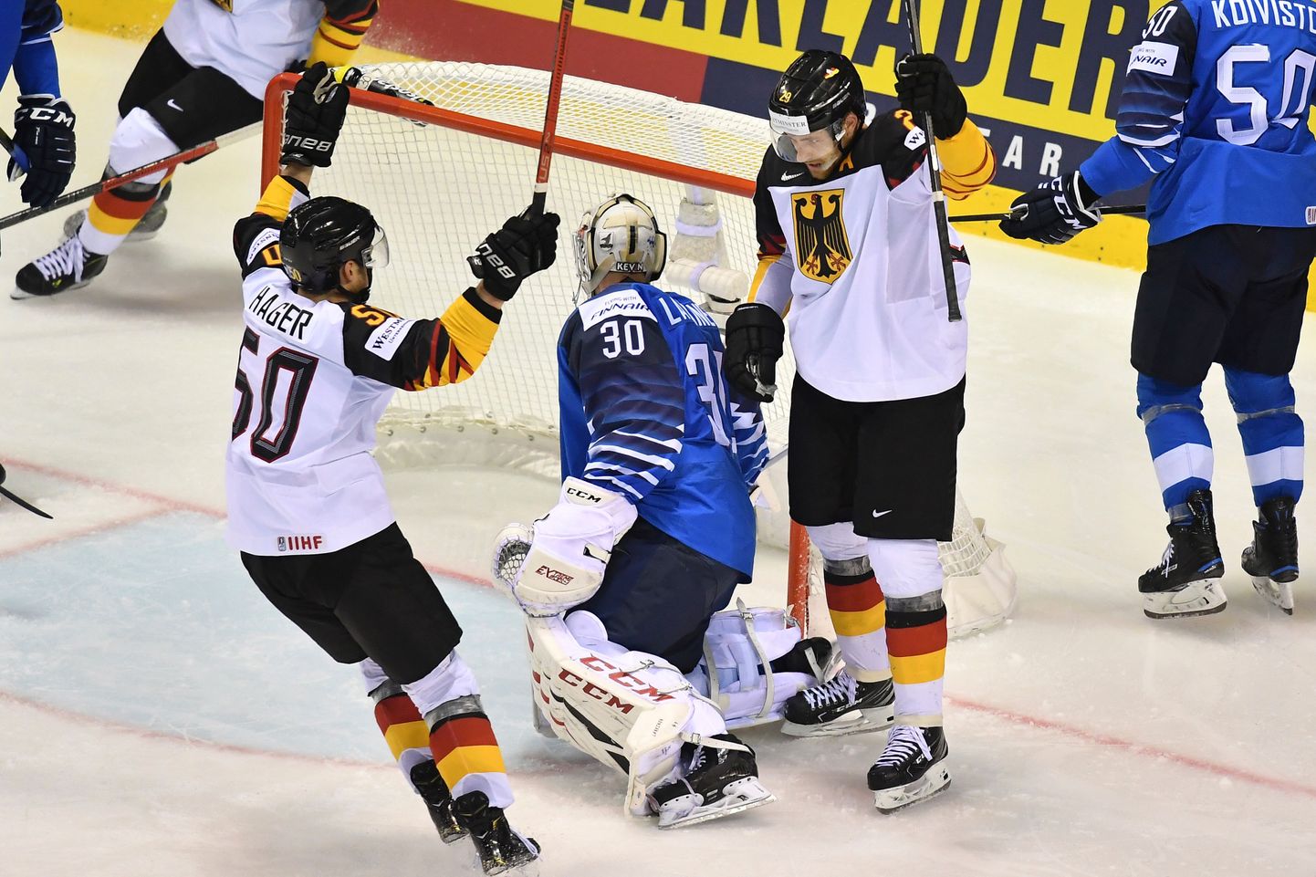 Vācijas un Somijas hokejisti