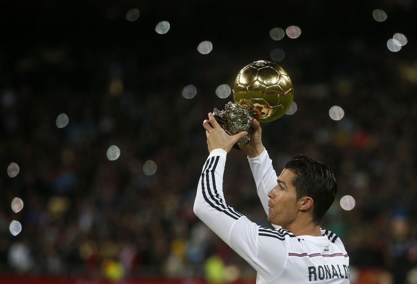 Cristiano Ronaldo on neljandat korda maailma parim jalgpallur.
