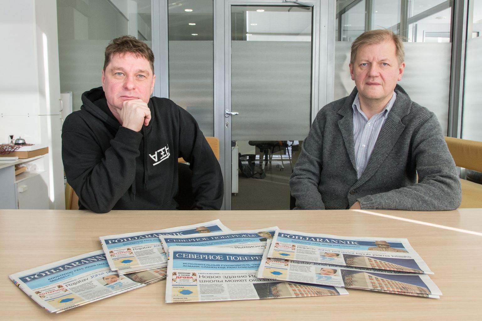 Üle 30 aasta Ida-Virumaal eestluse ja sõltumatu ajakirjanduse eest seisnud Põhjaranniku ajakirjanikud Erik Kalda ja Erik Gamzejev.