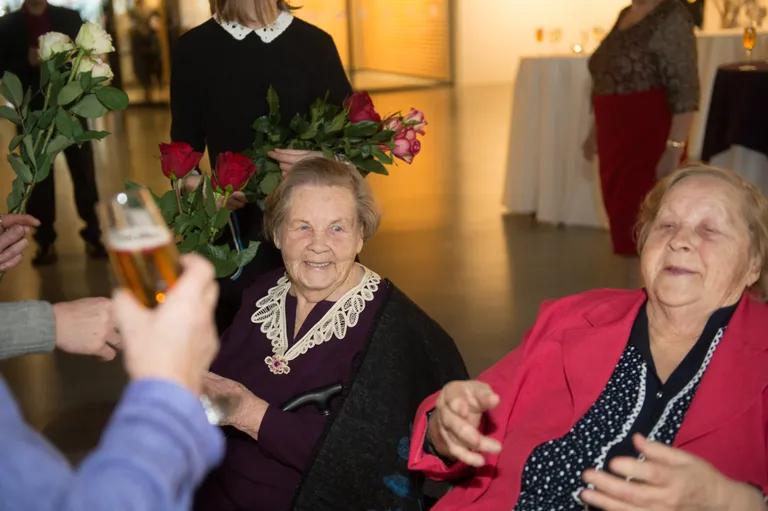 Õed Lisette ja Irene.