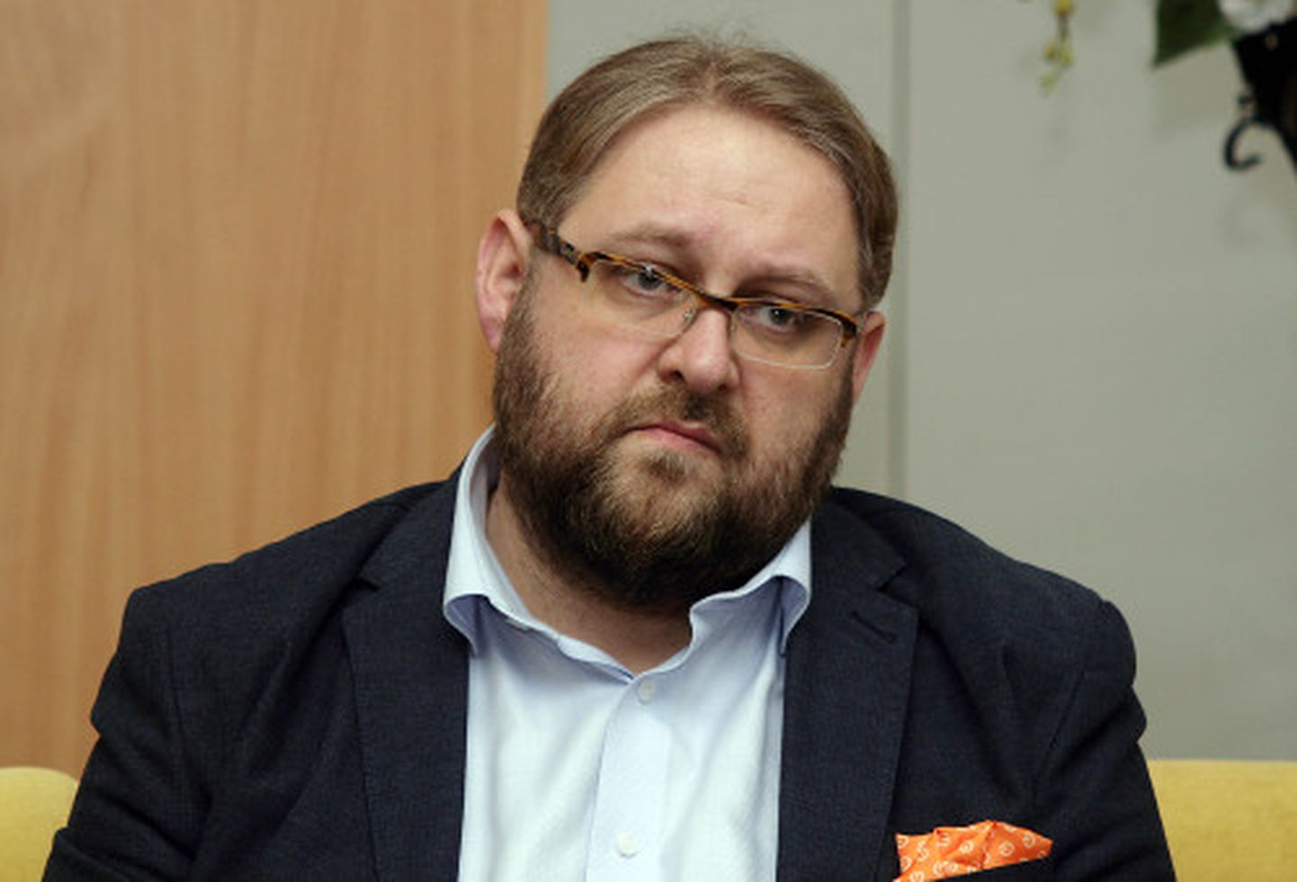 Anvar Samost, ajakirjanik