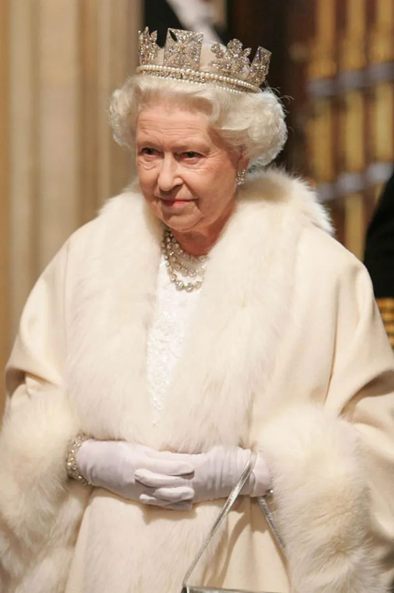 Karaliene Elizabete II