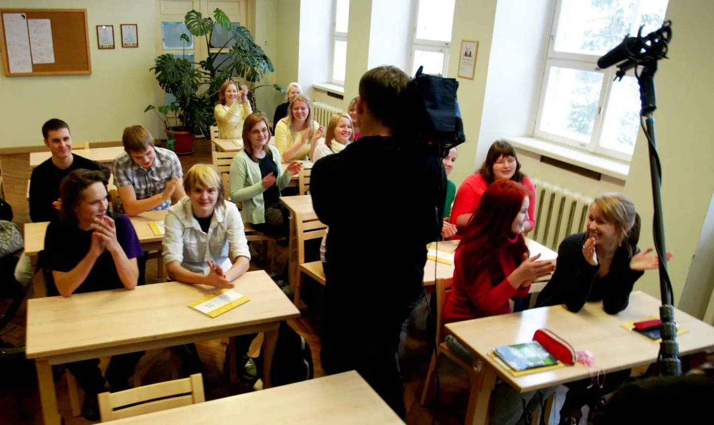 Rakvere gümnaasiumi segakoor osaleb "Laululahingus".