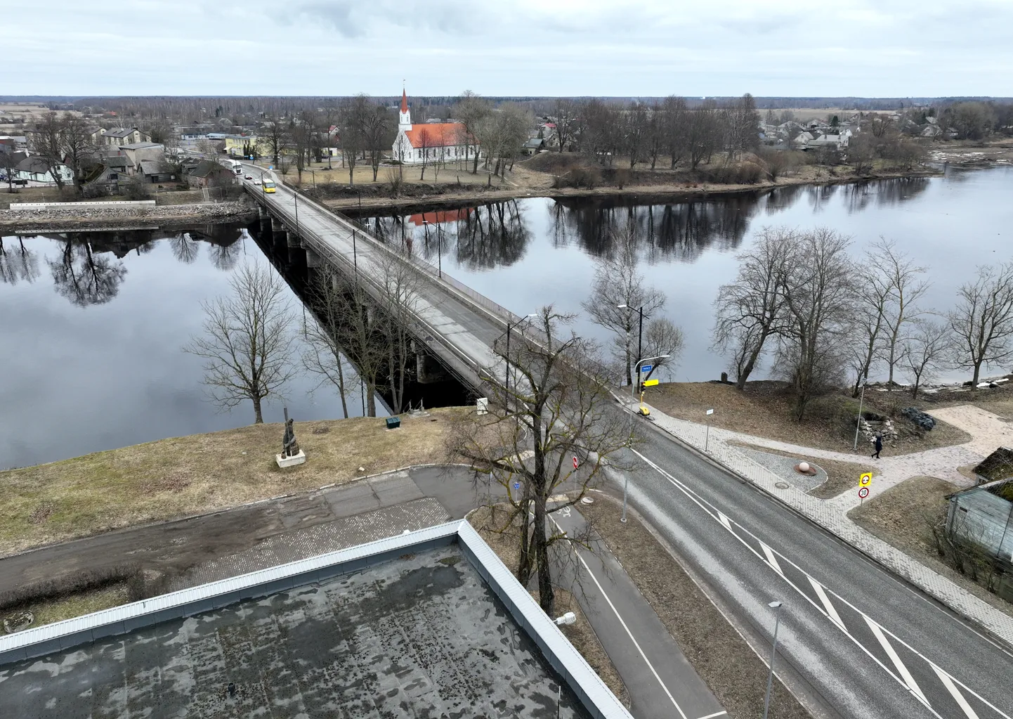 Tilts pār Salacu Salacgrīvā.
