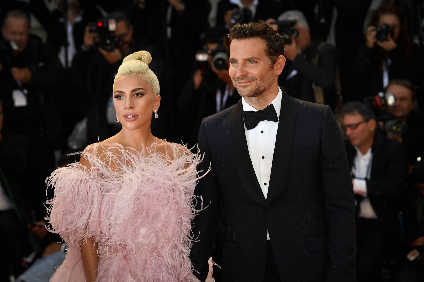 Lady Gaga ja Bradley Cooper «Täht on sündinud» esilinastusel Veneetsia filmifestivalil