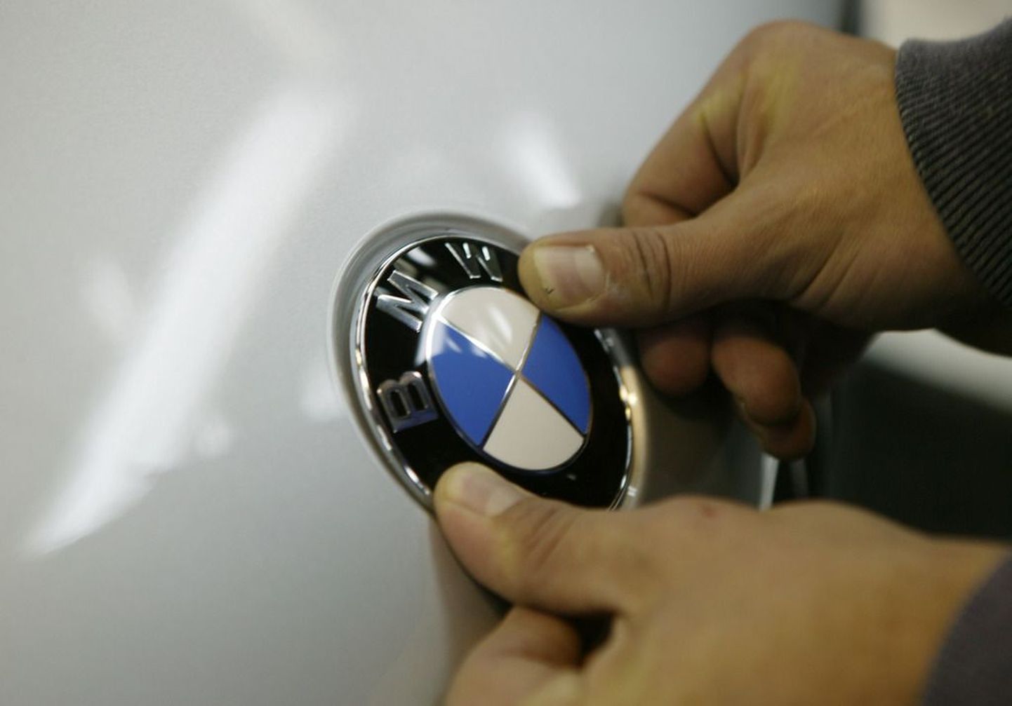 BMW logo.
