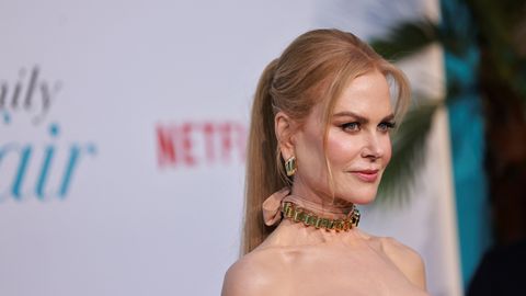 FOTO ⟩ Nicole Kidman saabus uue filmi esilinastusele eriti seksikas kleidis