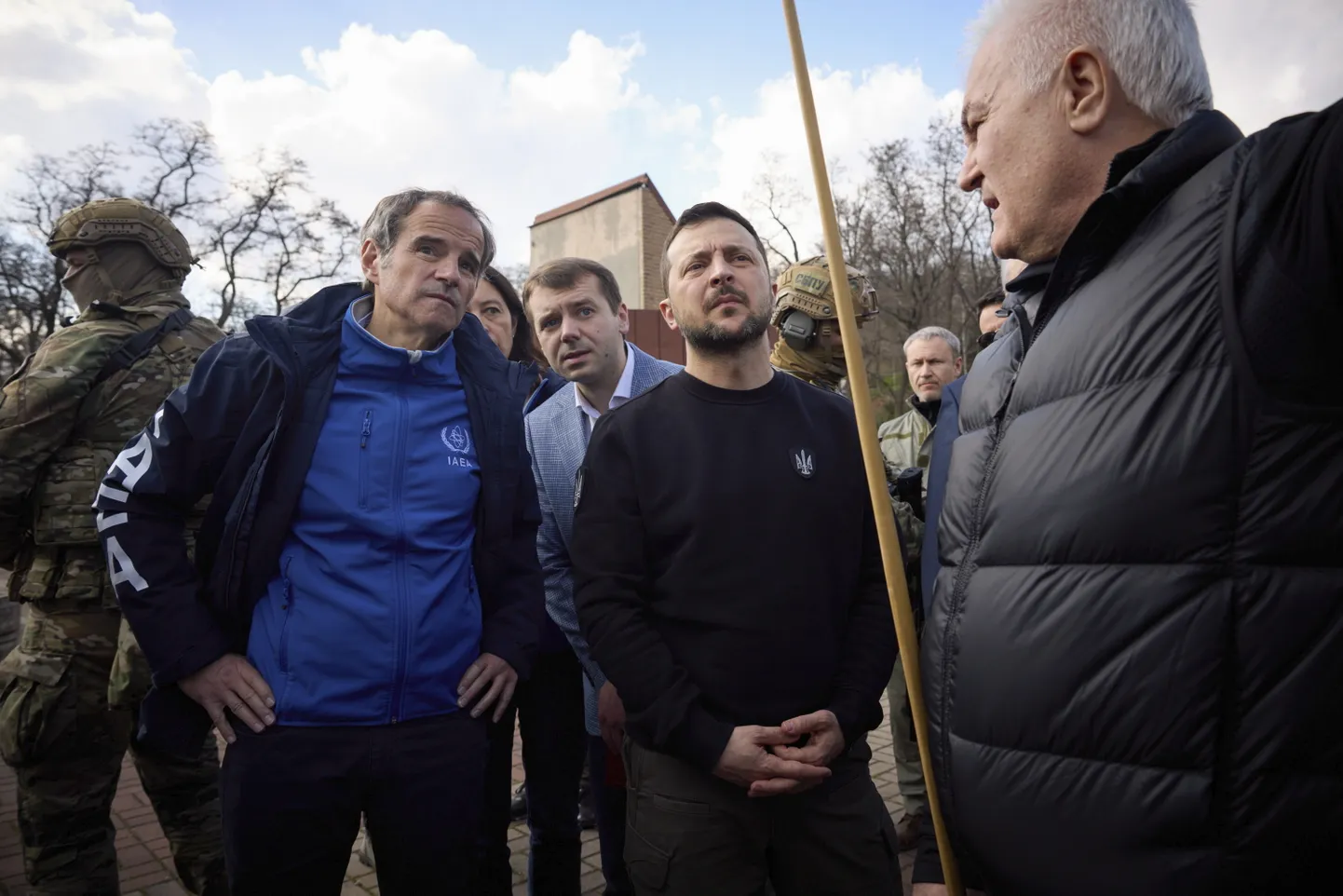 Ukraina president koos IAEA juhi Mariano Grossiga Zaporižžjas.
