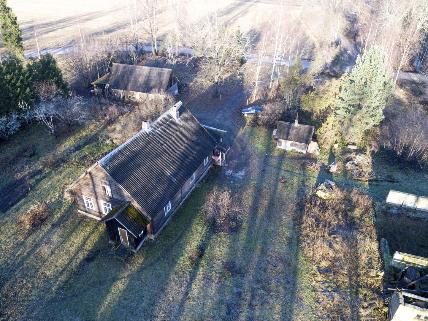 Kirjanik Ado Reinvaldi kodutalu Kalbuse külas on saanud üle pika aja omanikud, kes püüavad sellele uue hingamise anda.