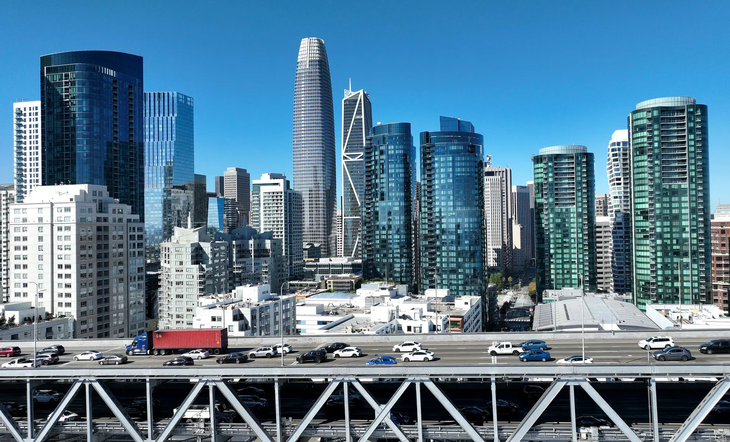 San Francisco ärikinnisvara paistab silma suure vakantsusega