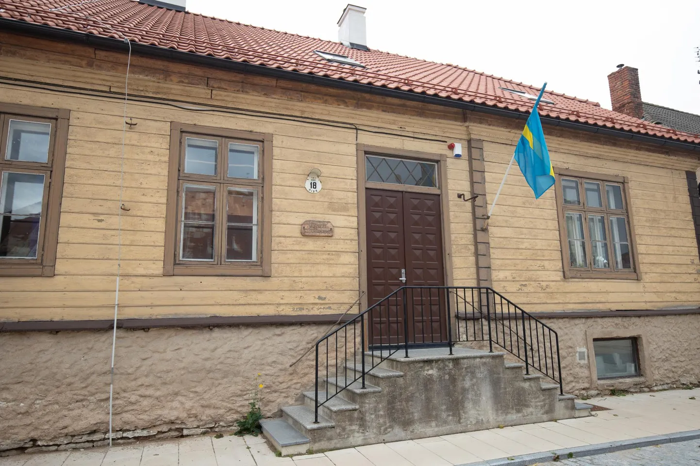 Tänapäeval tegutseb kool Pikal tänaval.