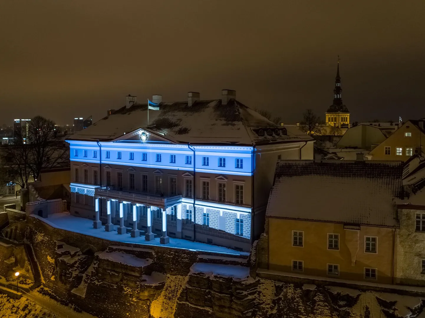 Eesti Vabariigi valitsuse töökoht: Stenbocki maja.