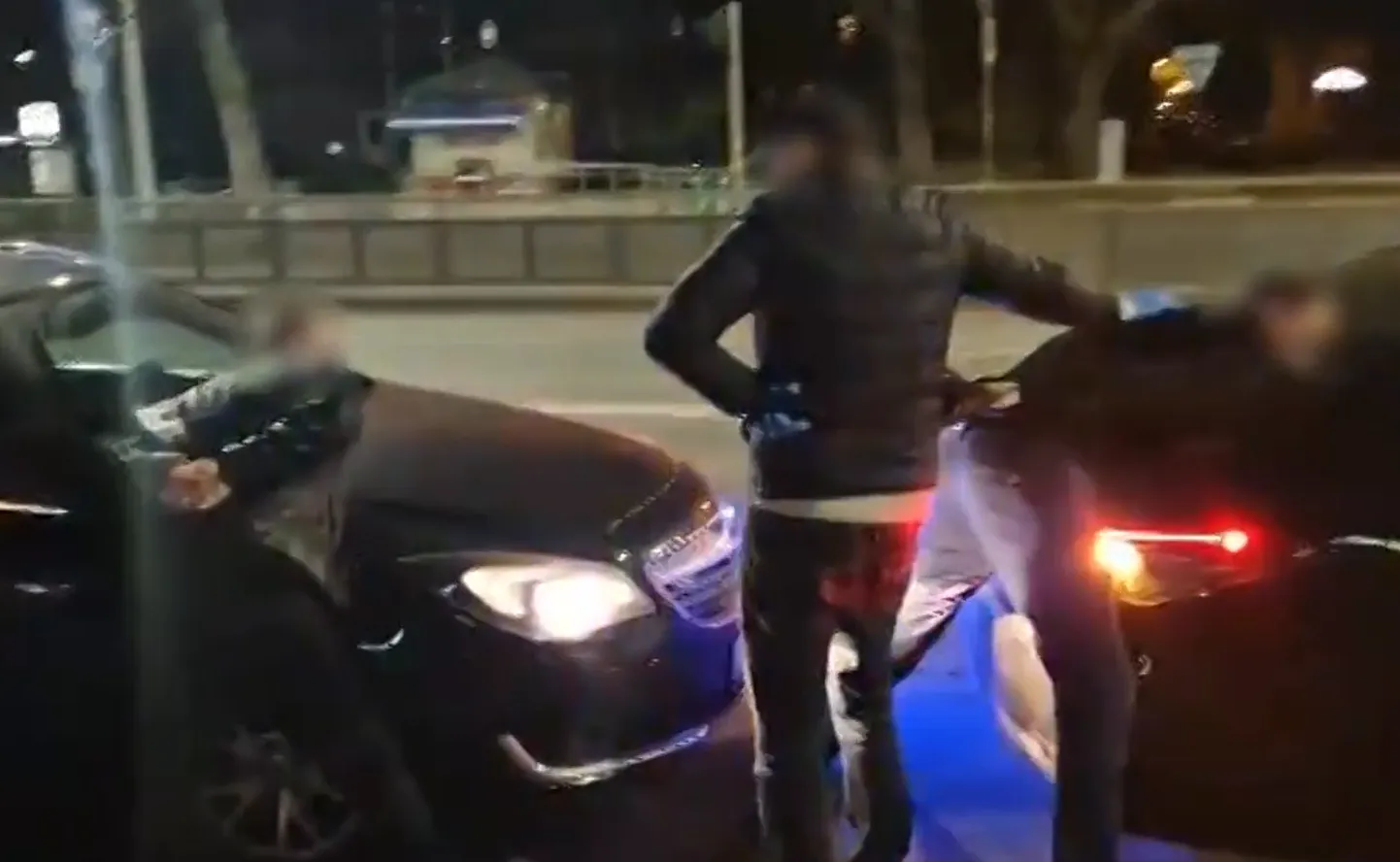 В Риге задержана группа наркоторговцев. Один из них протаранил машину полиции