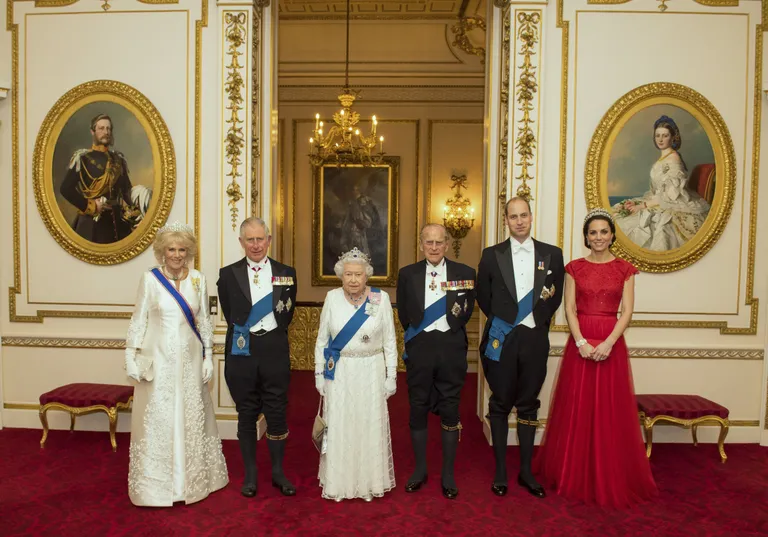 The Duchess of Cornwall, the Prince of Wales, Queen Elizabeth II, the Duke of Edinburgh, and Duke and Duchess of Cambridge (L-R) December 8, 2016. REUTERS/Dominic Lipinski/Pool