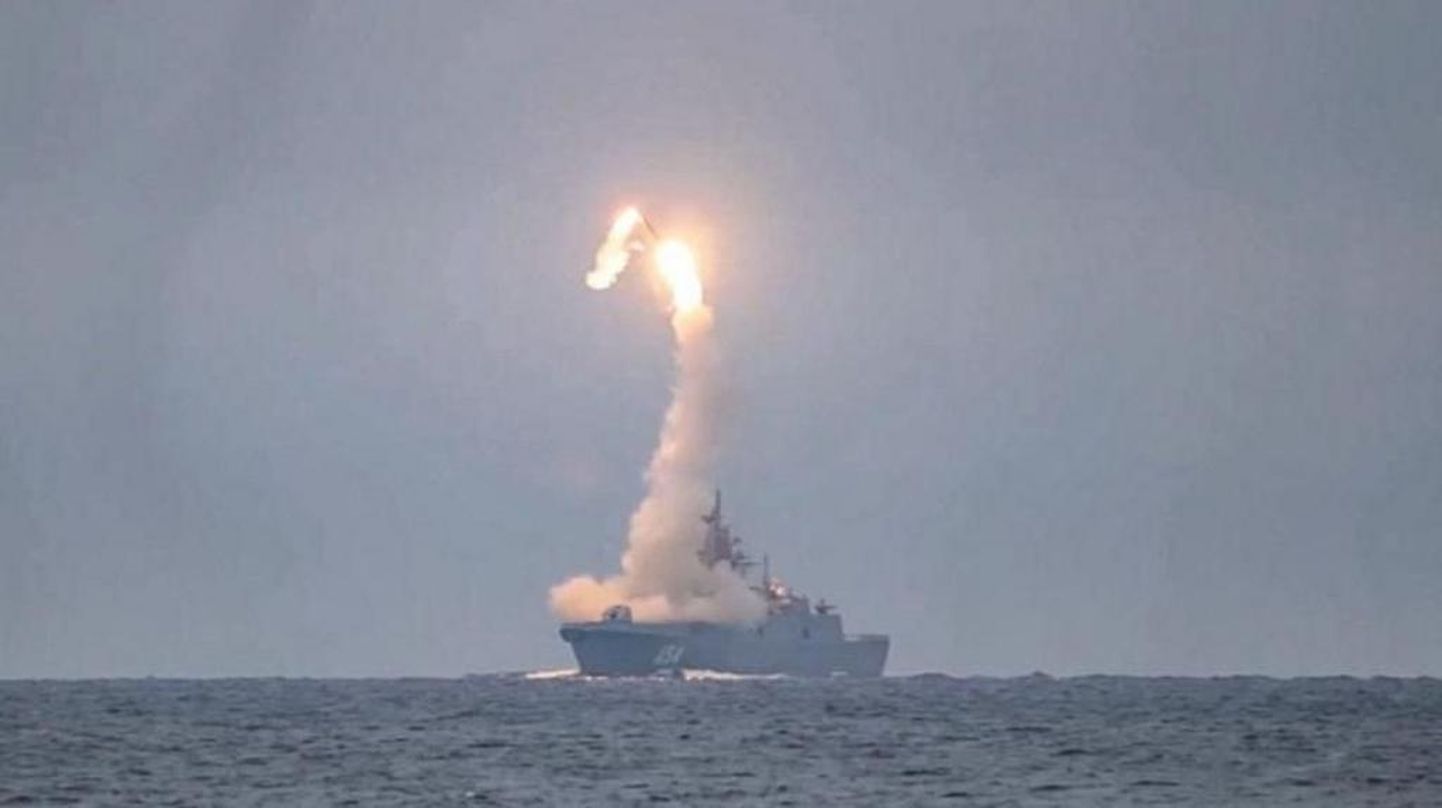 Первый пуск ракеты «Циркон» в Баренцевом море.