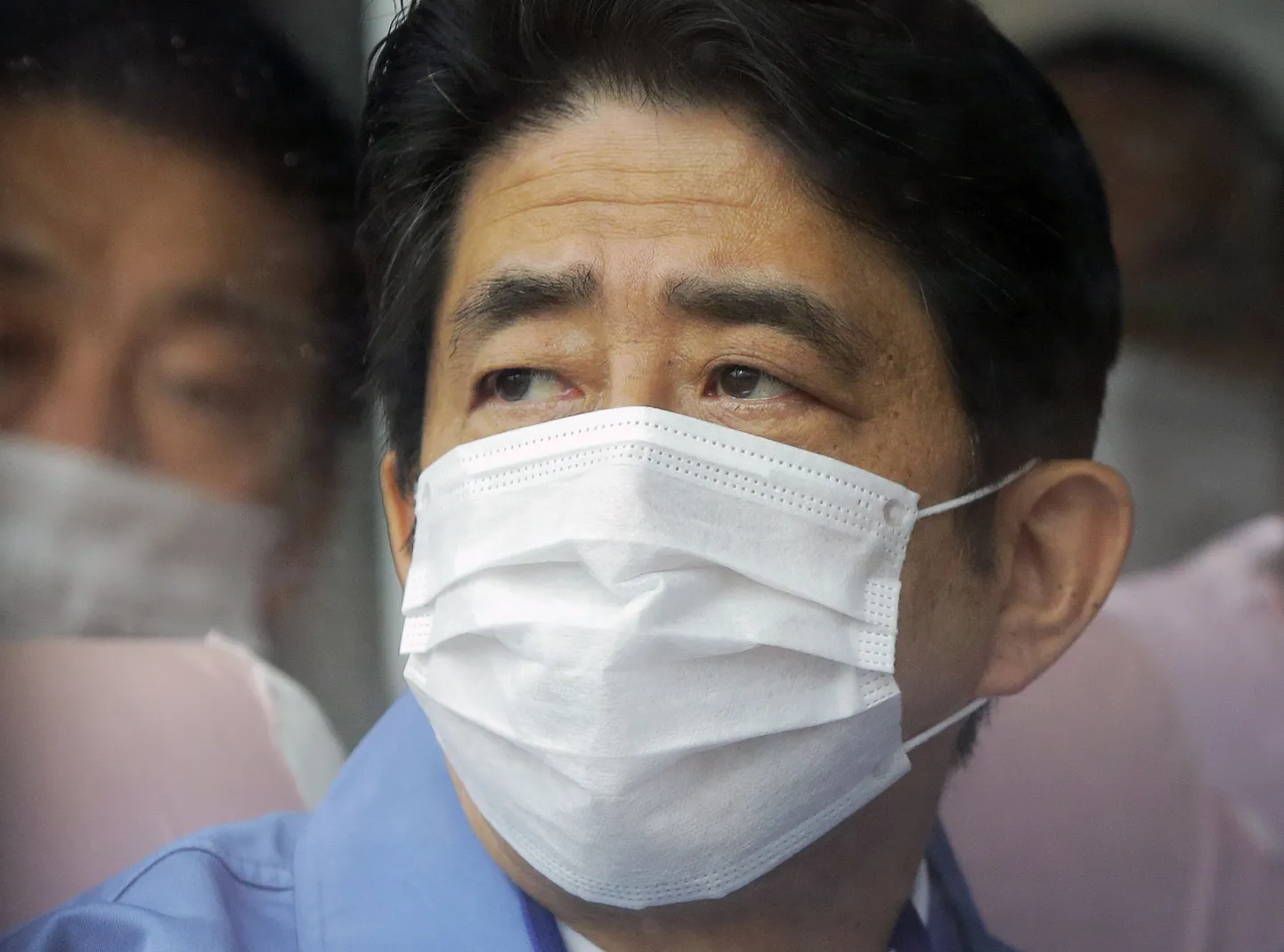 Jaapani vastne peaminister Shinzo Abe Fukushima tuumajaama külastades.