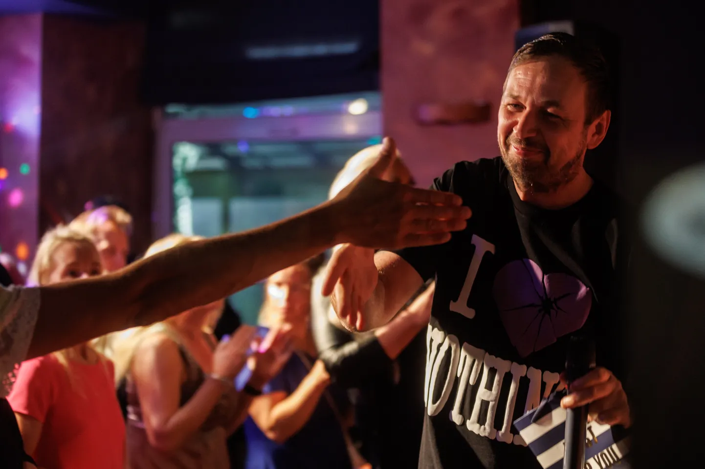 Ansambli Respekt kontsert ja Kerdo Mölderi sünnipäeva tähistamine Buffalo pubis.