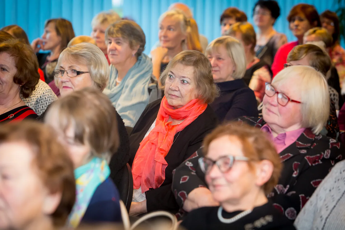 KUULAB HUVIGA: Üks konverentsil osalejaid oli teenekas pedagoog 
Elviira Ella.