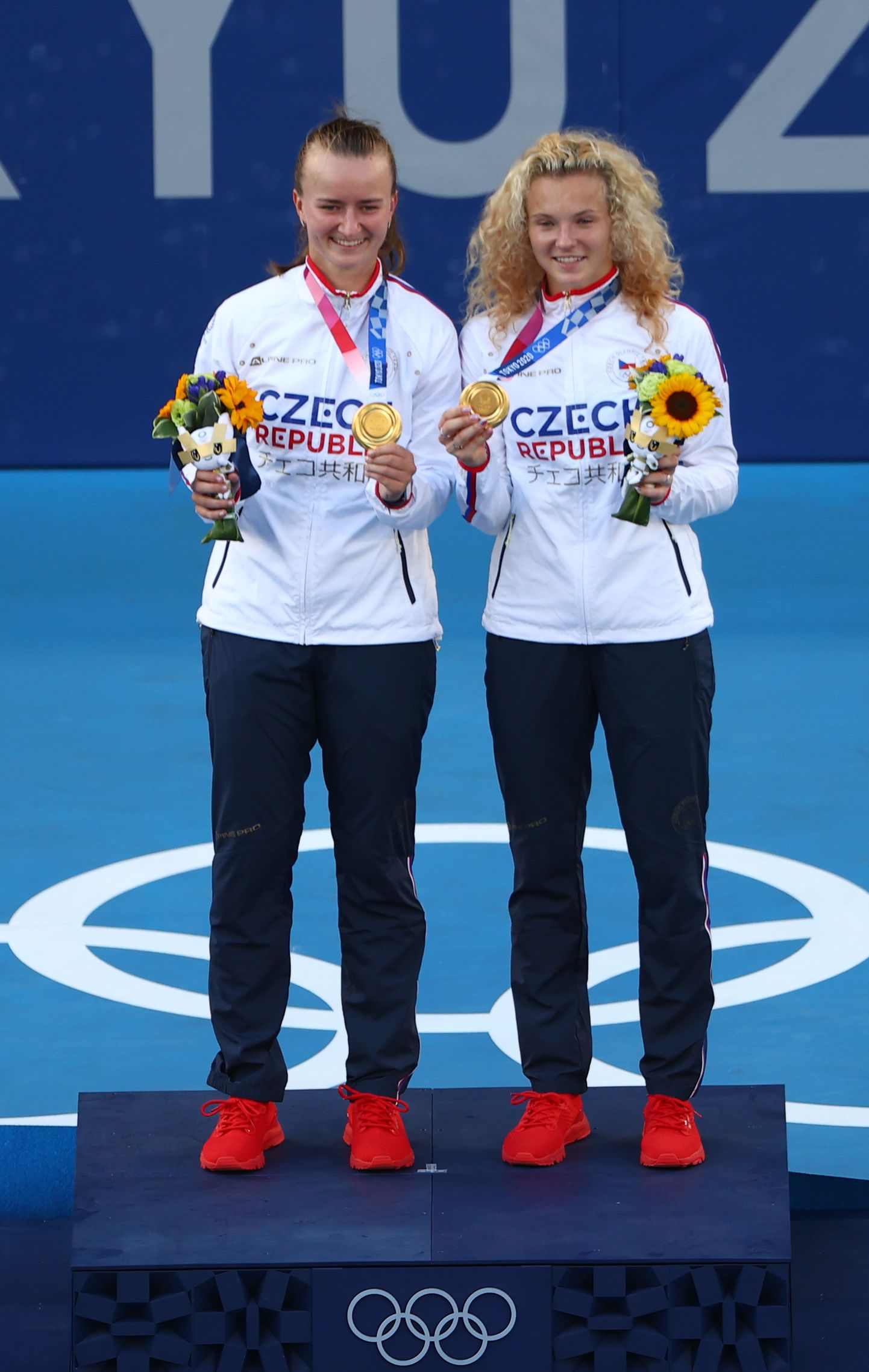 Barbora Krejčīkova un Kateržiana Siniakova