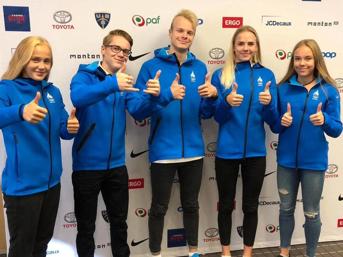 Eesti koondis Argentinas Buenos Aireses peetaval noorte olümpial: (vasakult) Gedly Tugi, Eerik Haamer, Ken-Mark Minkovski, Marleen Mülla ja Ann Marii Kivikas. Pildilt on puudu Annika Emily Kelly, kes liitus koondisega USA-st.