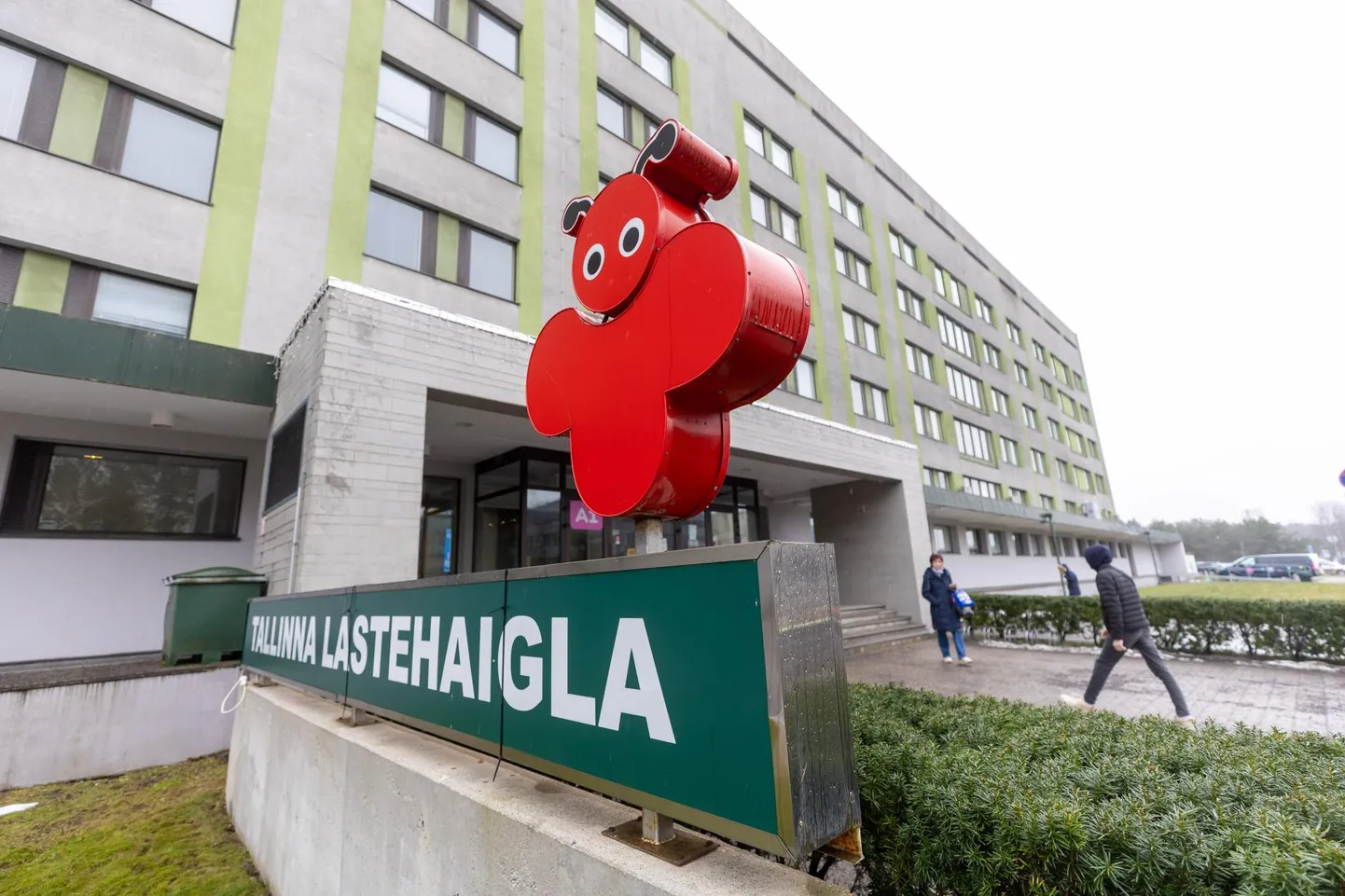 Tallinna lastehaiglast lahkuvad hinnatud spetsialistid. Algas see pärast uute juhtide tulekut.