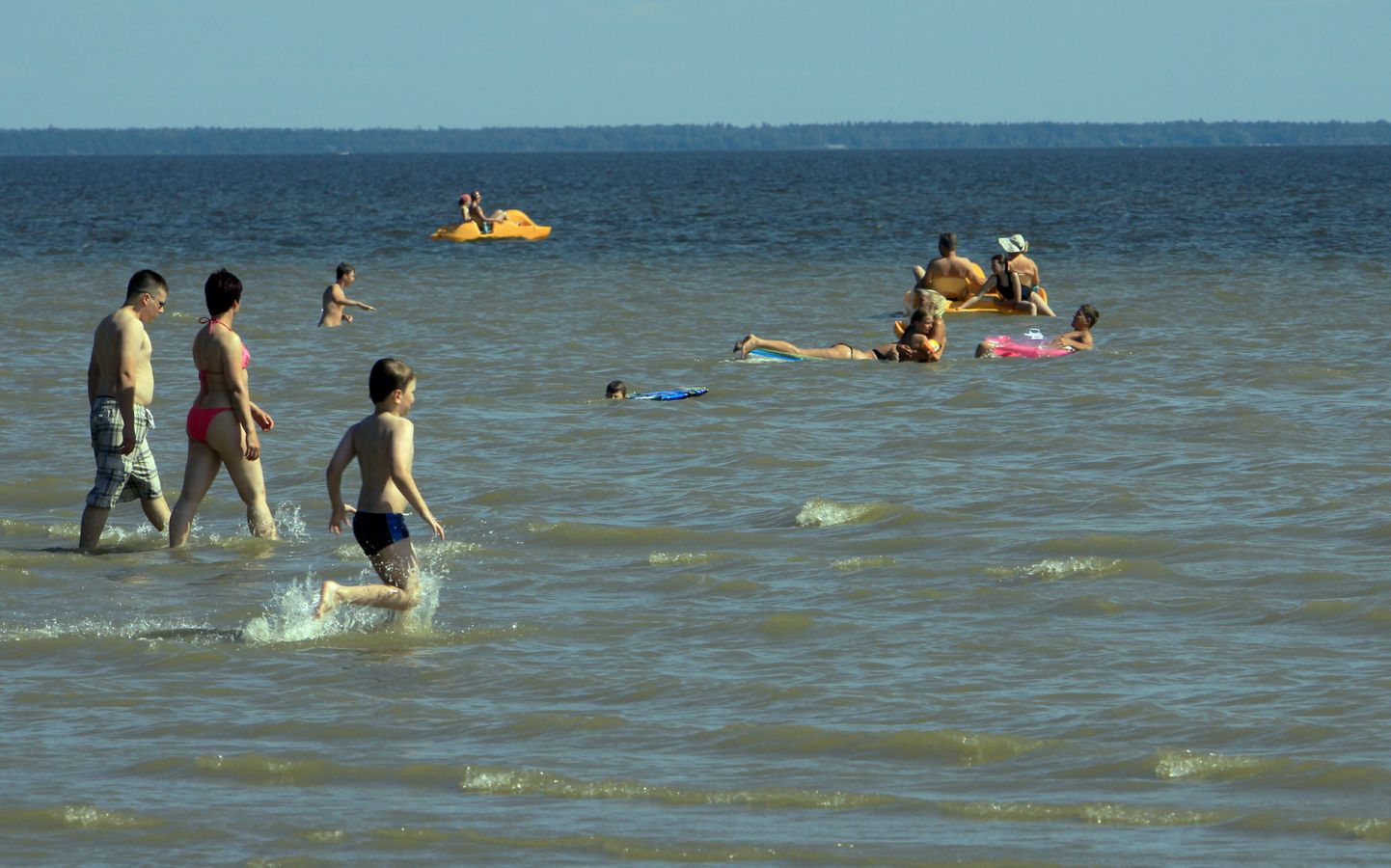 Pärnumaa supelrandade veepuhtus vastab terviseameti andmetel nõuetele. Pildil Valgeranna rand.