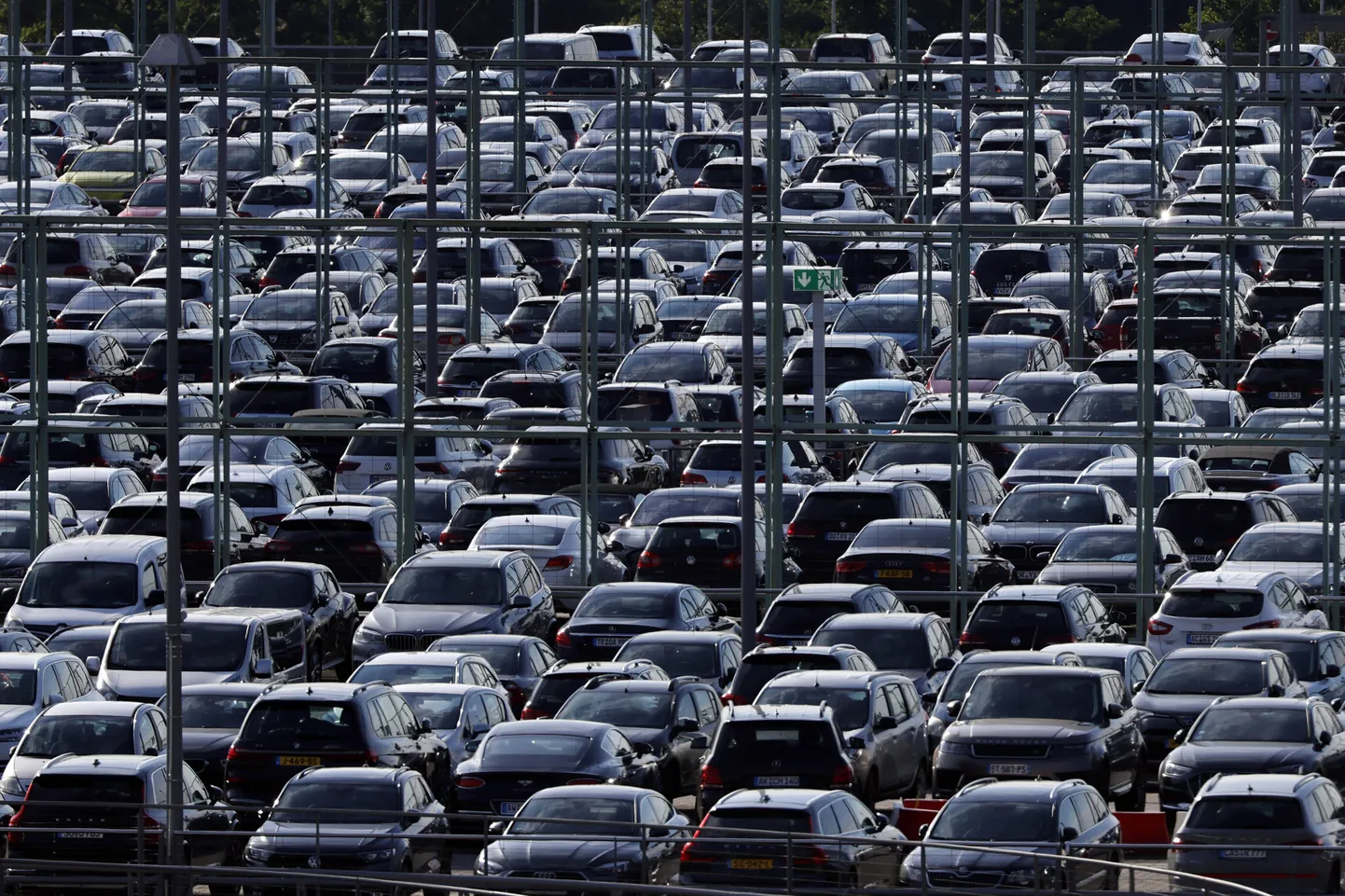 Autoparkla Kölni Bonni lennujaamas.